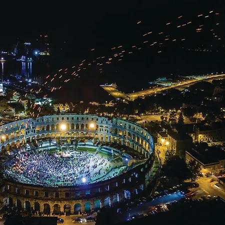 2 Bedroom In * プーラ