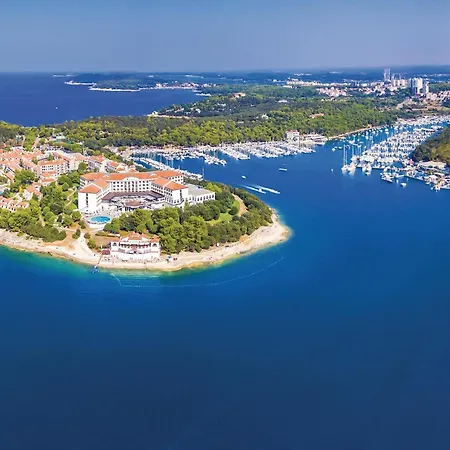 Appartement Pet Friendly Apartment In Pula With Wifi