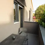 Apartament Awesome In With Wifi