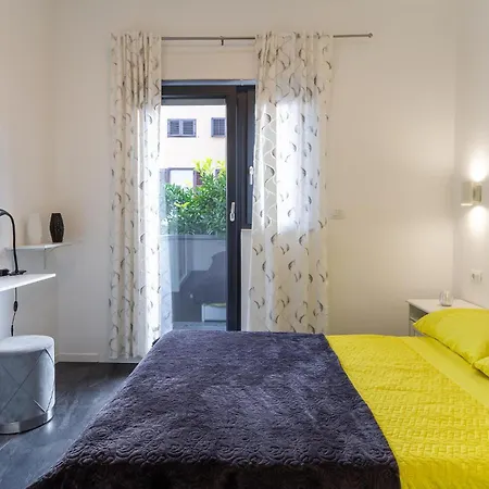 Pet Friendly In With Wifi Pula