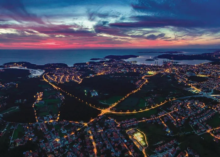 2 Bedroom In Διαμέρισμα *