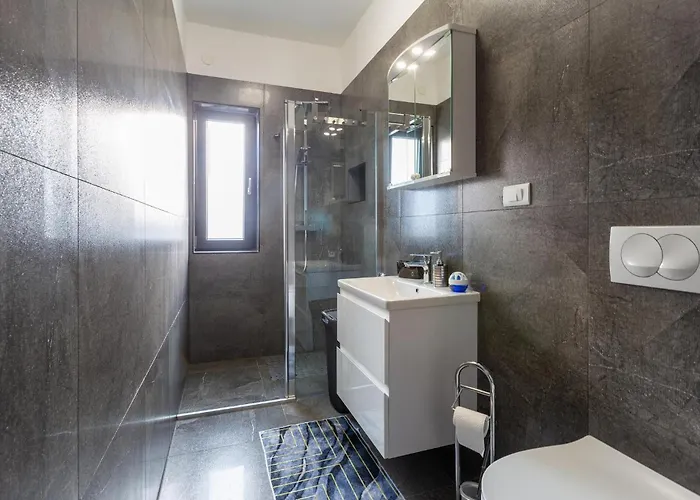 2 Bedroom In Πούλα