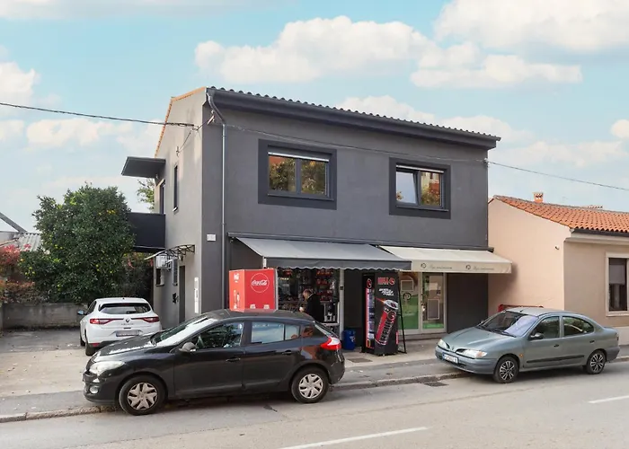 Apartment 2 Bedroom In Pula